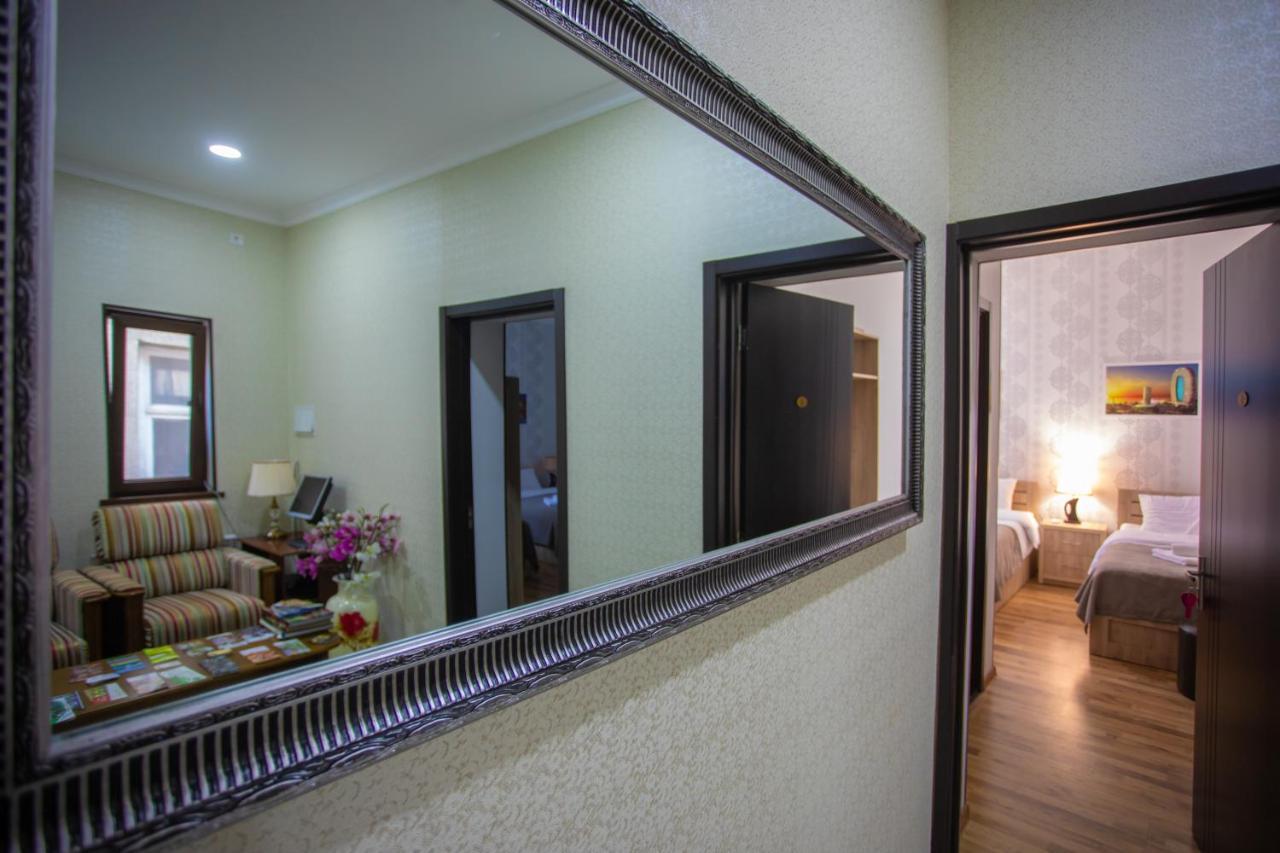 Peradia Hotel Kutaisi Bagian luar foto