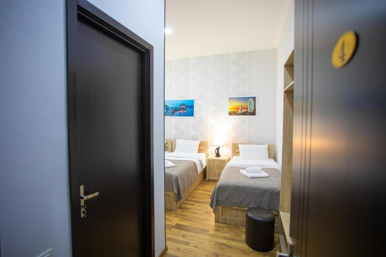 Peradia Hotel Kutaisi Bagian luar foto