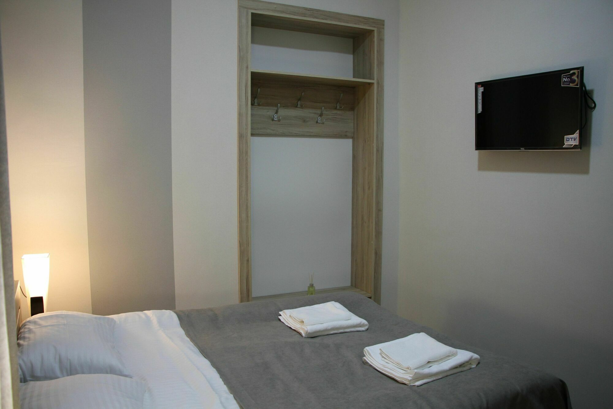 Peradia Hotel Kutaisi Bagian luar foto